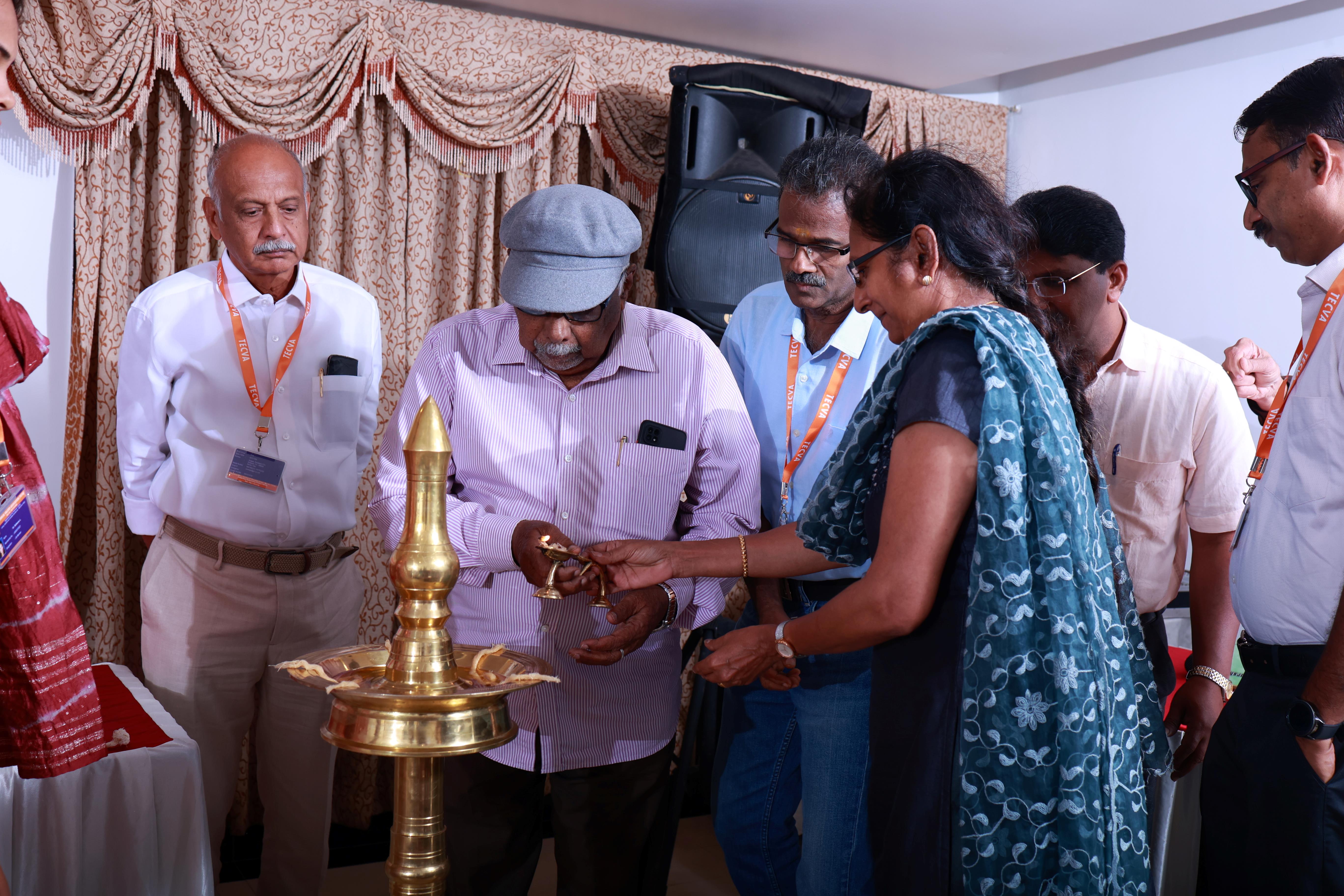 Lighting of Lamp By Hon President